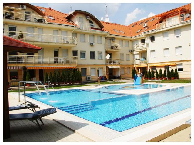 Carpe Diem Apartment Hajdúszoboszló 外观 照片