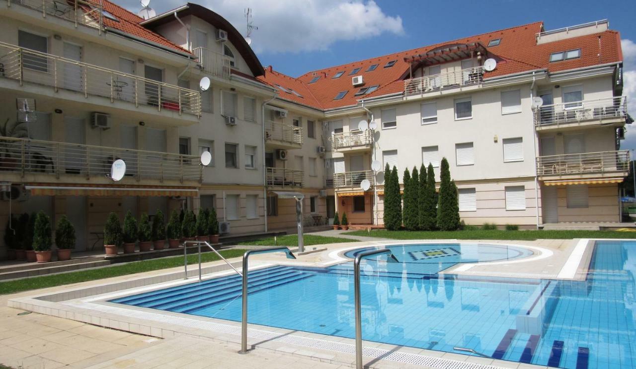Carpe Diem Apartment Hajdúszoboszló 外观 照片